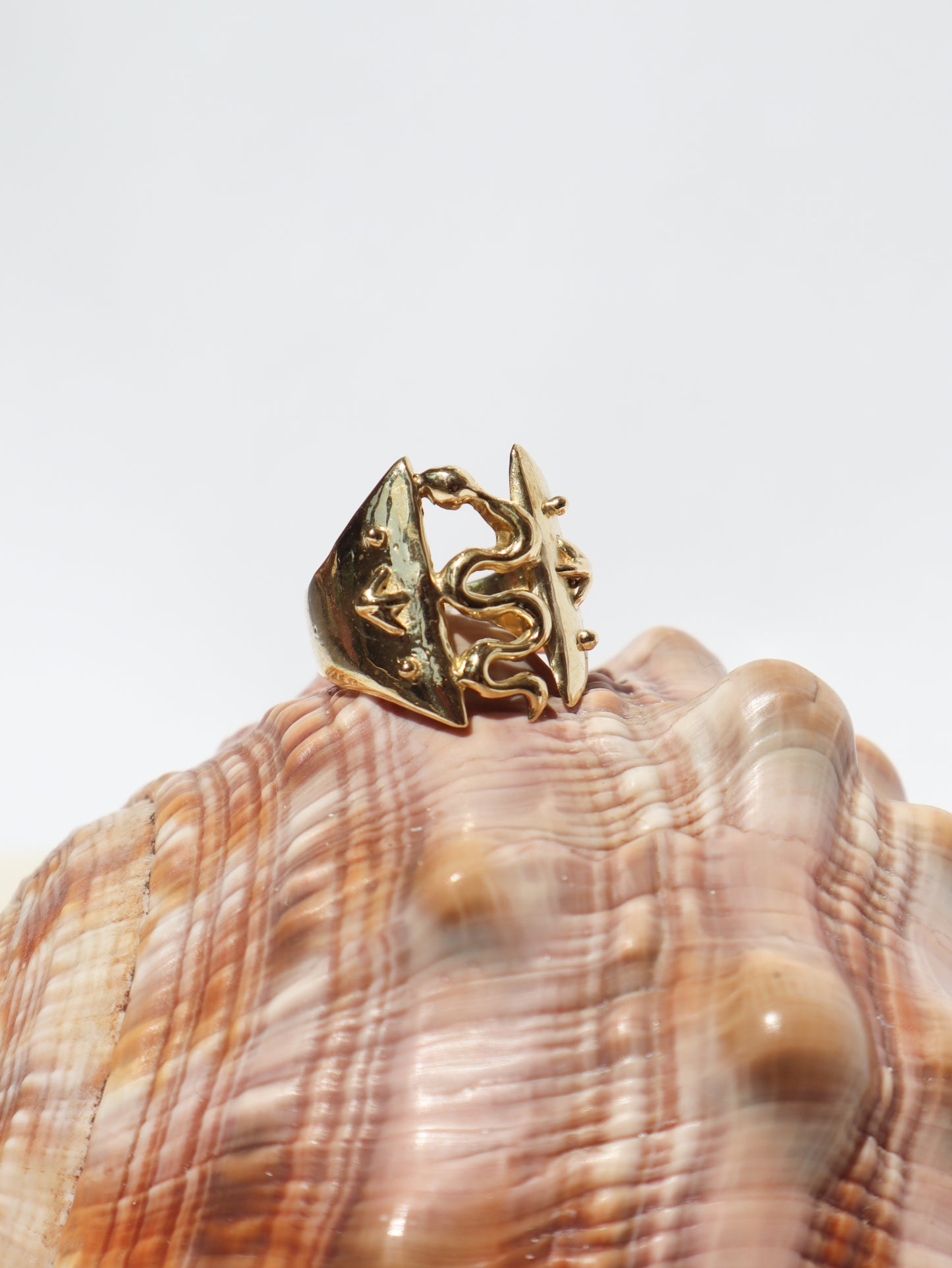 Colubra Ring
