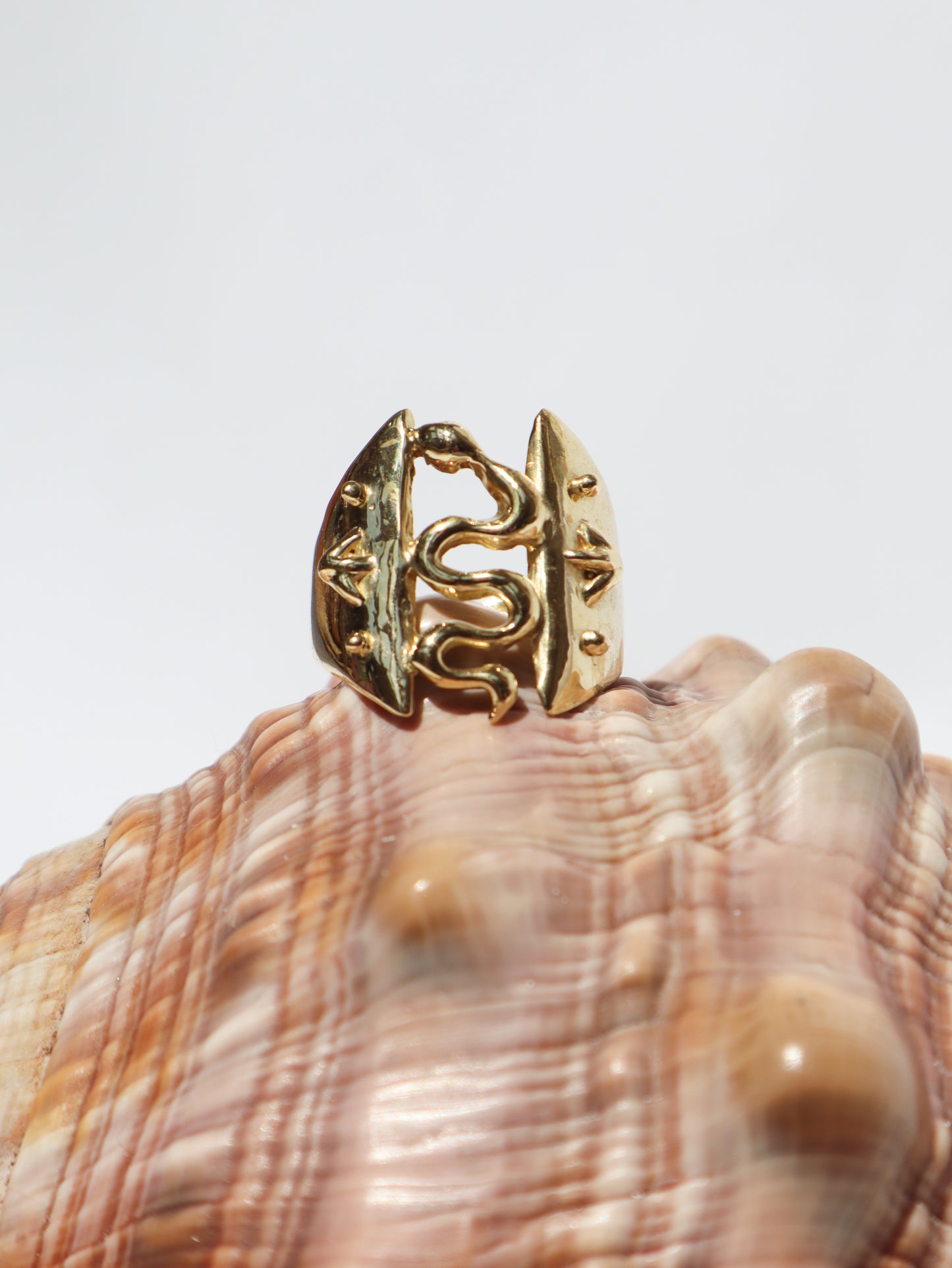 Colubra Ring