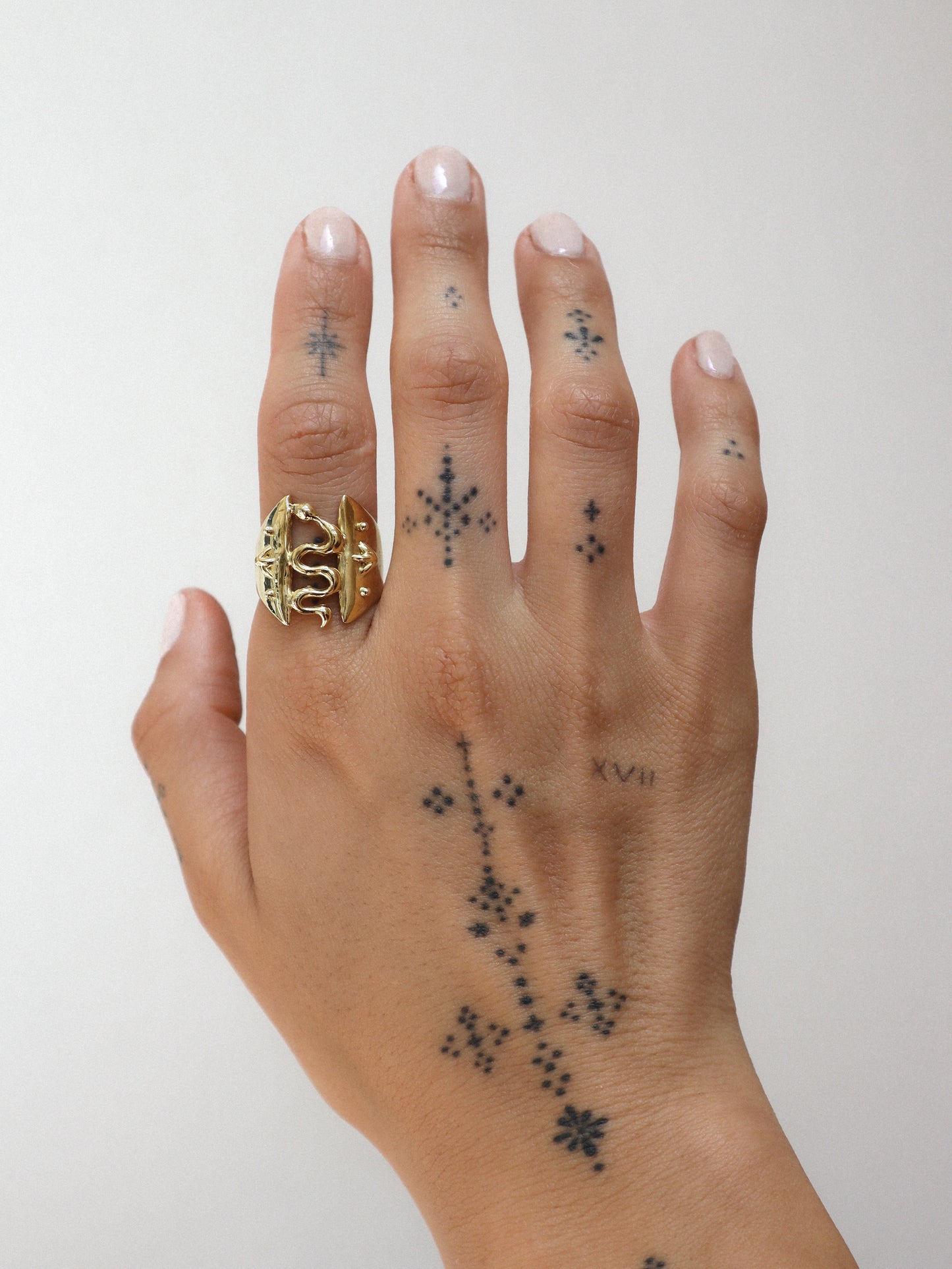 Colubra Ring