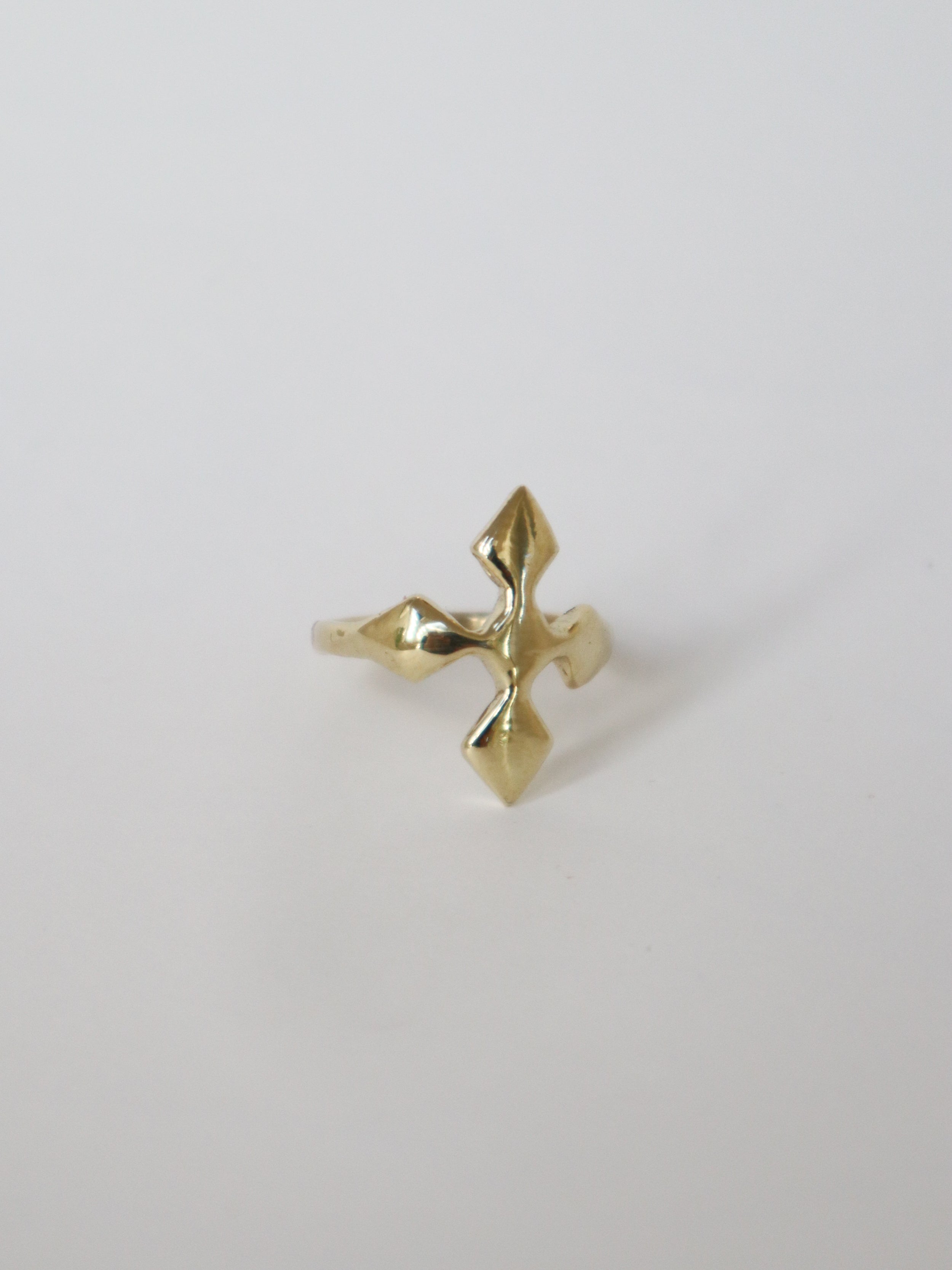 Wovencross Ring – Indomita Heirlooms