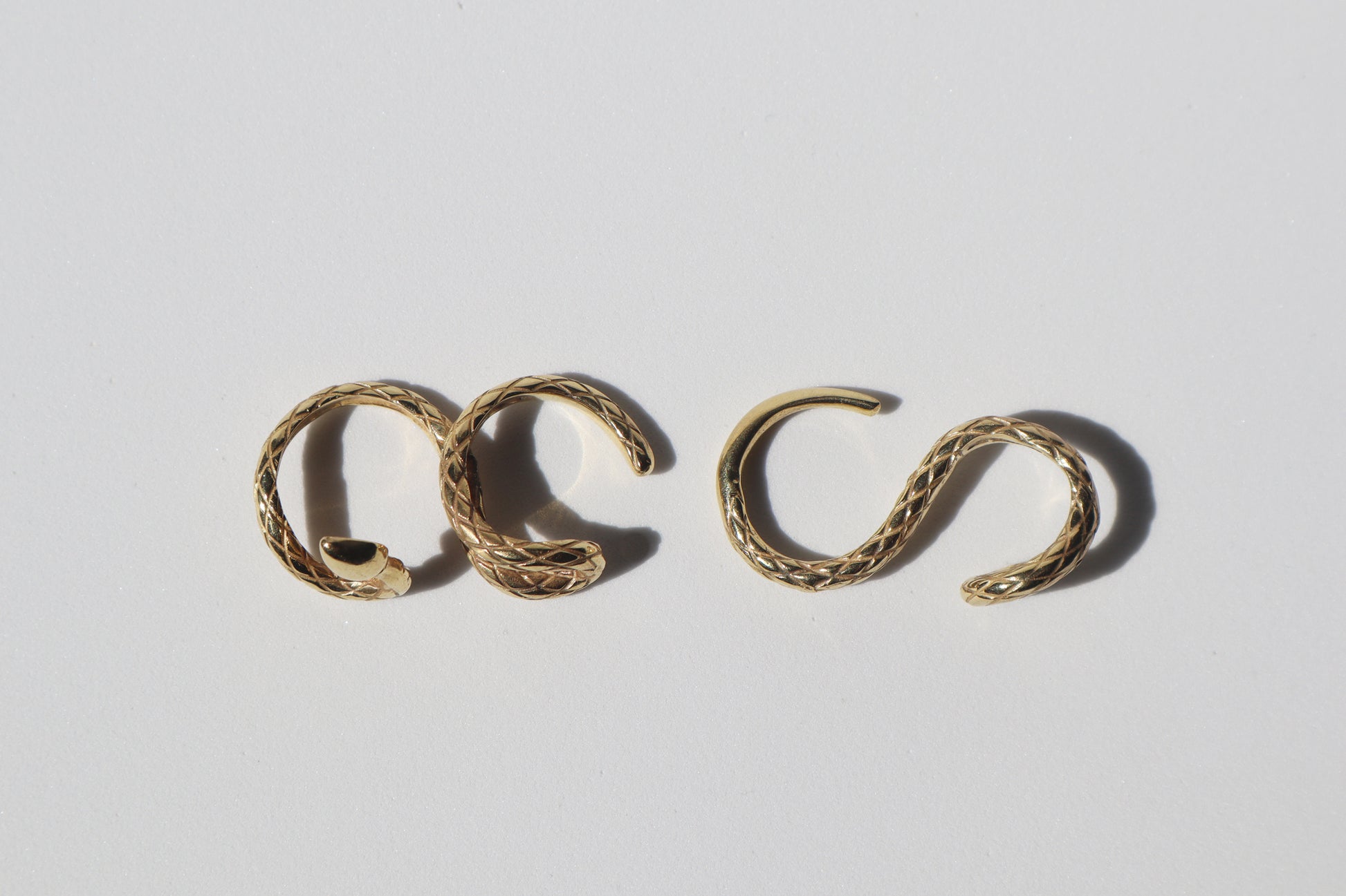 snake shaped four fingers ring